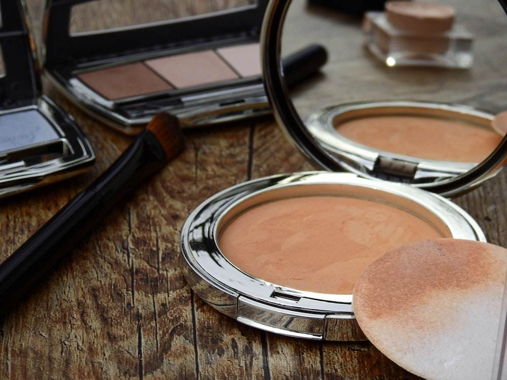 beauty-blush-brush-354962 beauty-blush-brush-354962