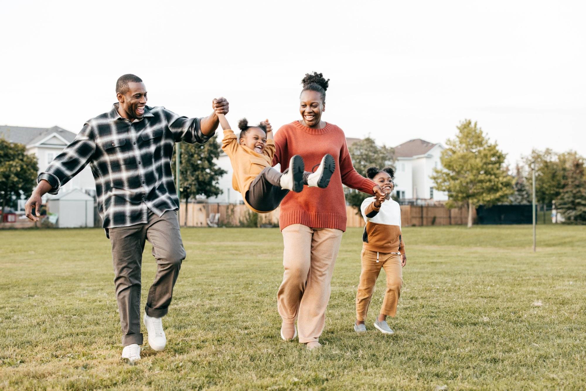 Family enjoying springtime outdoors with kids Plan Your 2023 Family Activities in Grapevine at Grapevine Towne Center